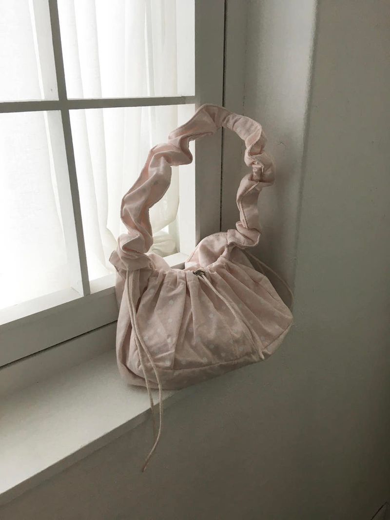 moroi(モロイ)の「Dot Shirring bag(Bags)」