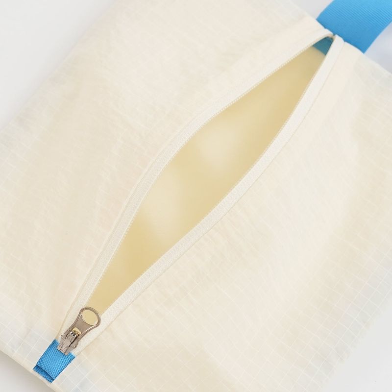 Nylon strap pouch 