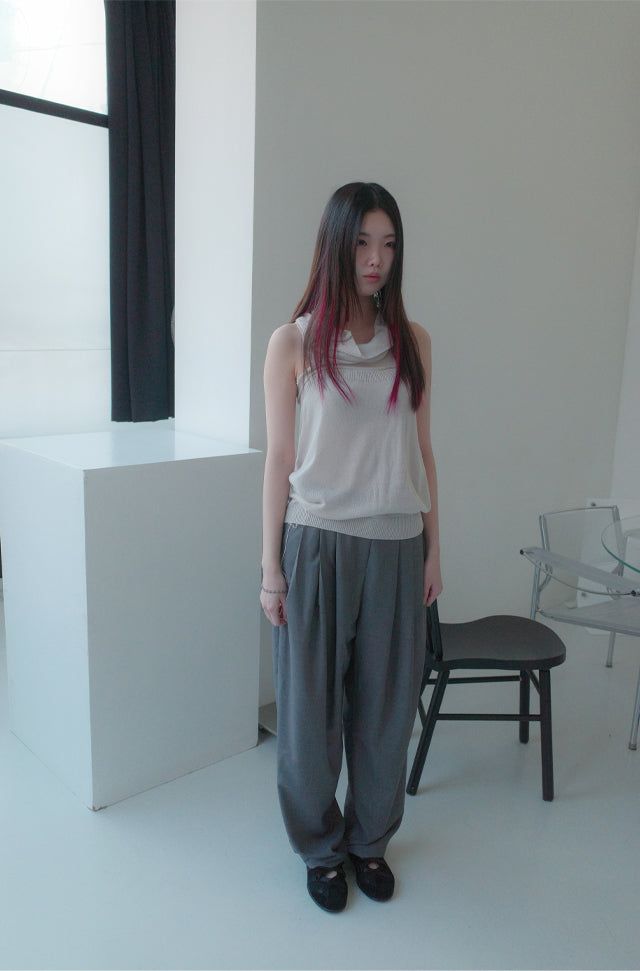 aftermonday（アフターマンデー）の「サイドダートサイレントスラックス (2c)（パンツ）」