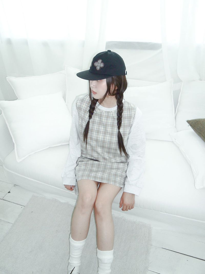 check button dress / brown