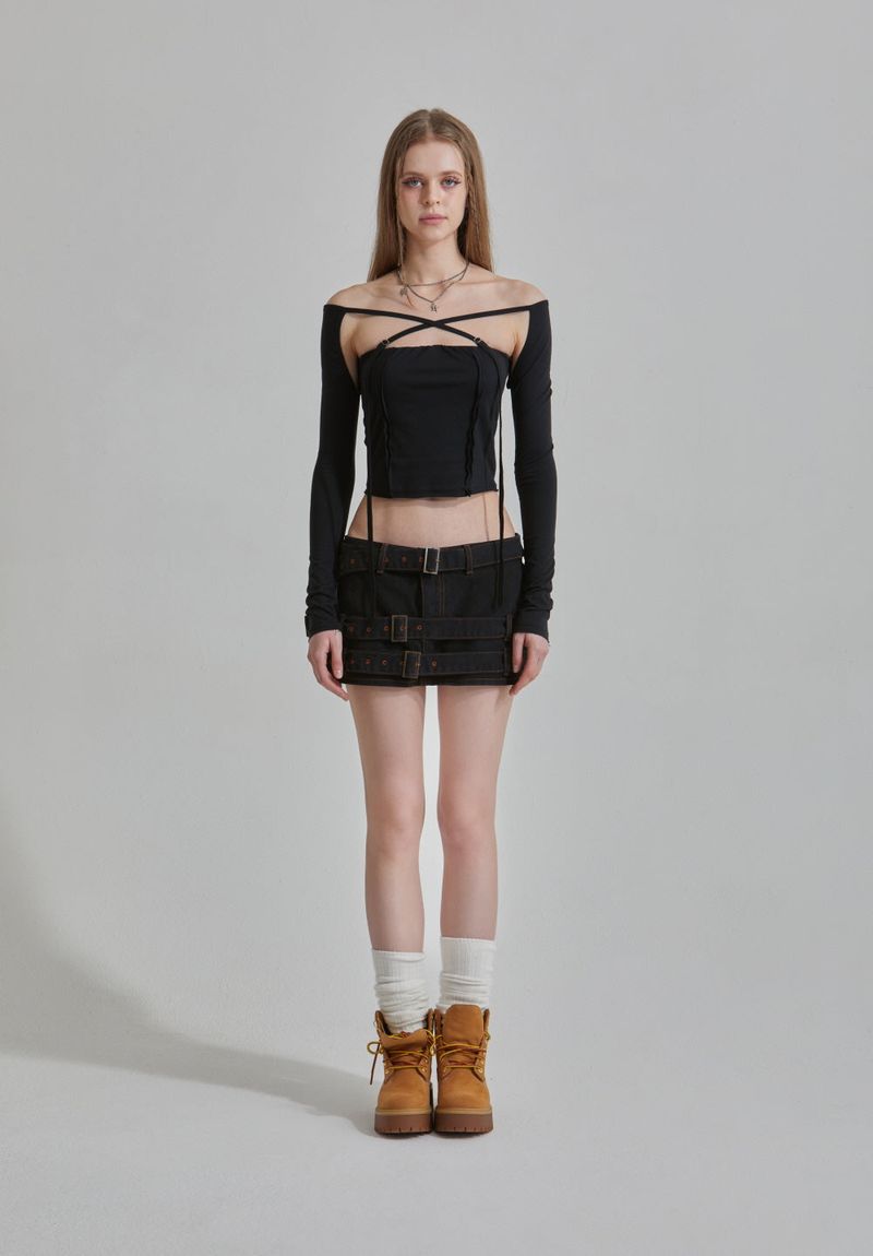 OUT SQUARE T-SHIRT
