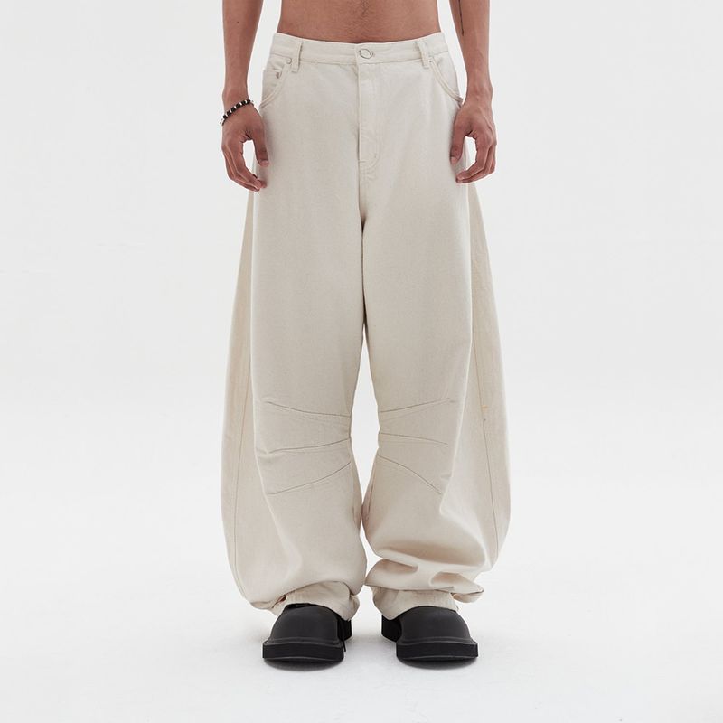 DNSR（ディーエヌエスアール）の「multi dart balloon denim pants cream（Pants）」