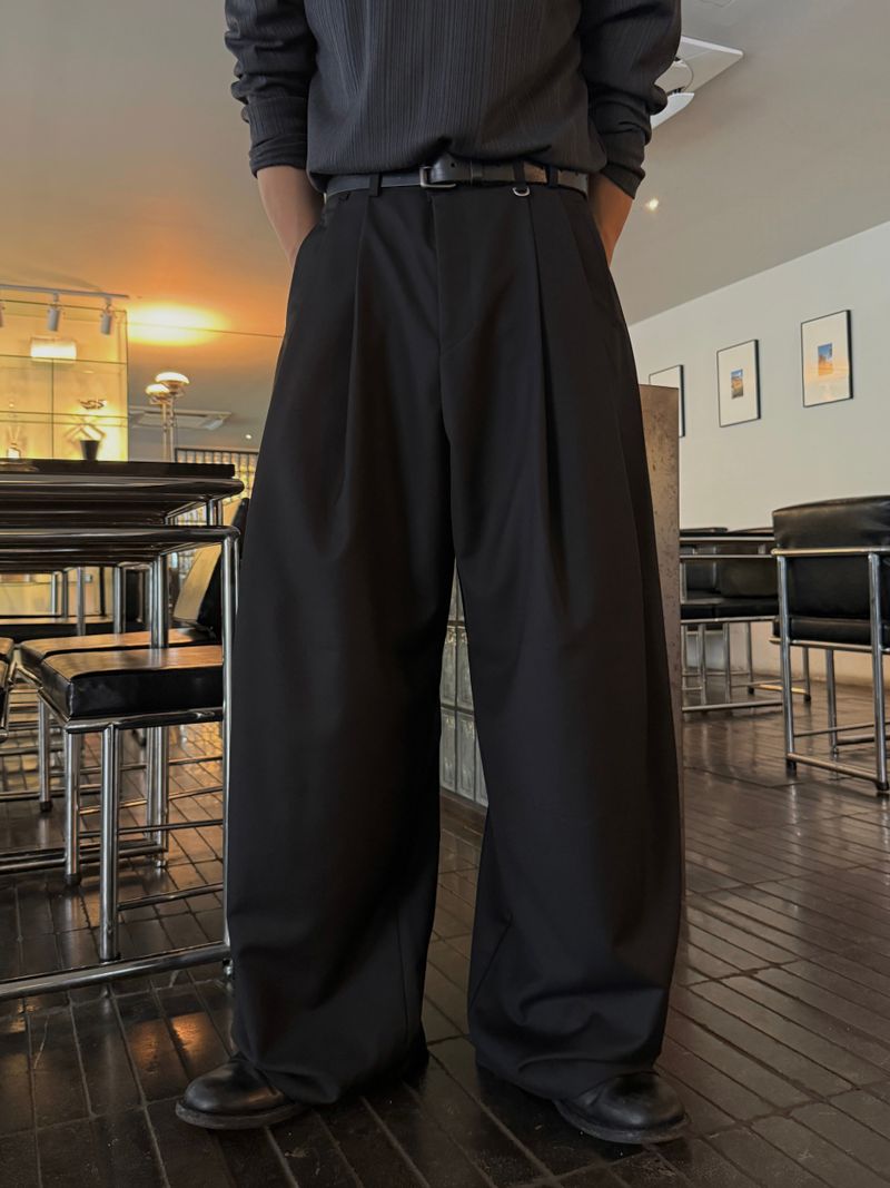 AVAND（アバンド）の「モナ ツータック ワイド Dリング スラックス（パンツ）」