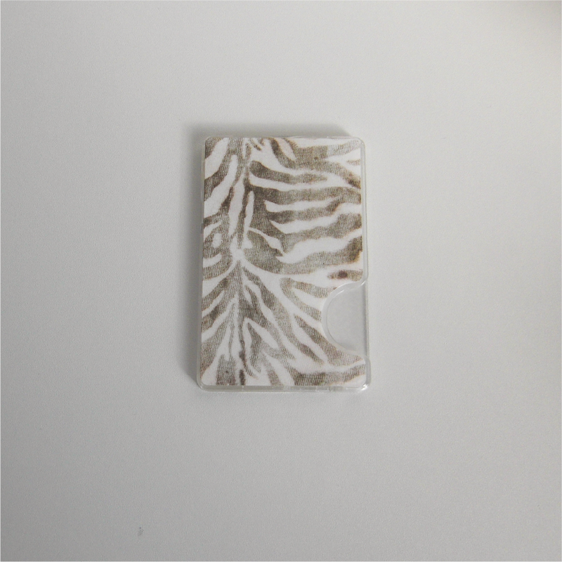 [MADE] zebra magsafe card holder (brown)