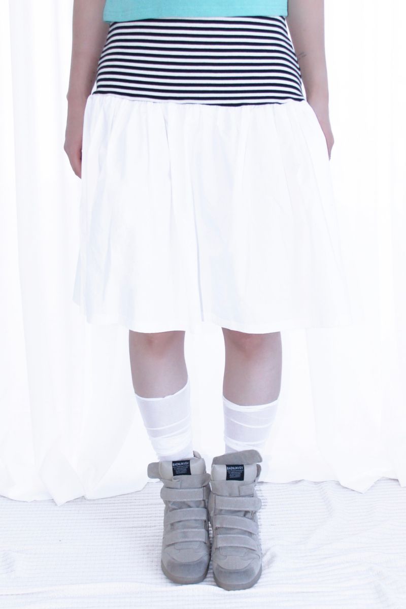 STRIPE COLORED FLARE SKIRT