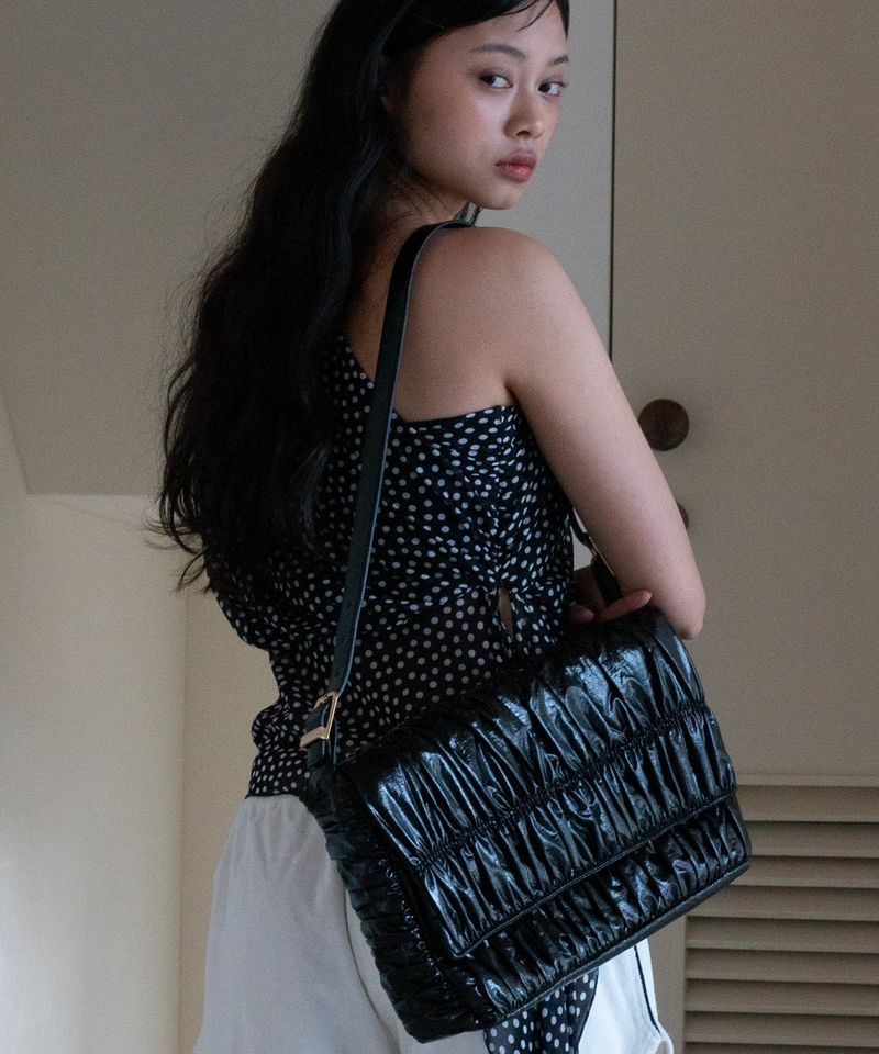 YAHN SISI(ヤーン シシ)の「Fairy Shoulder Bag - Black(Bags)」