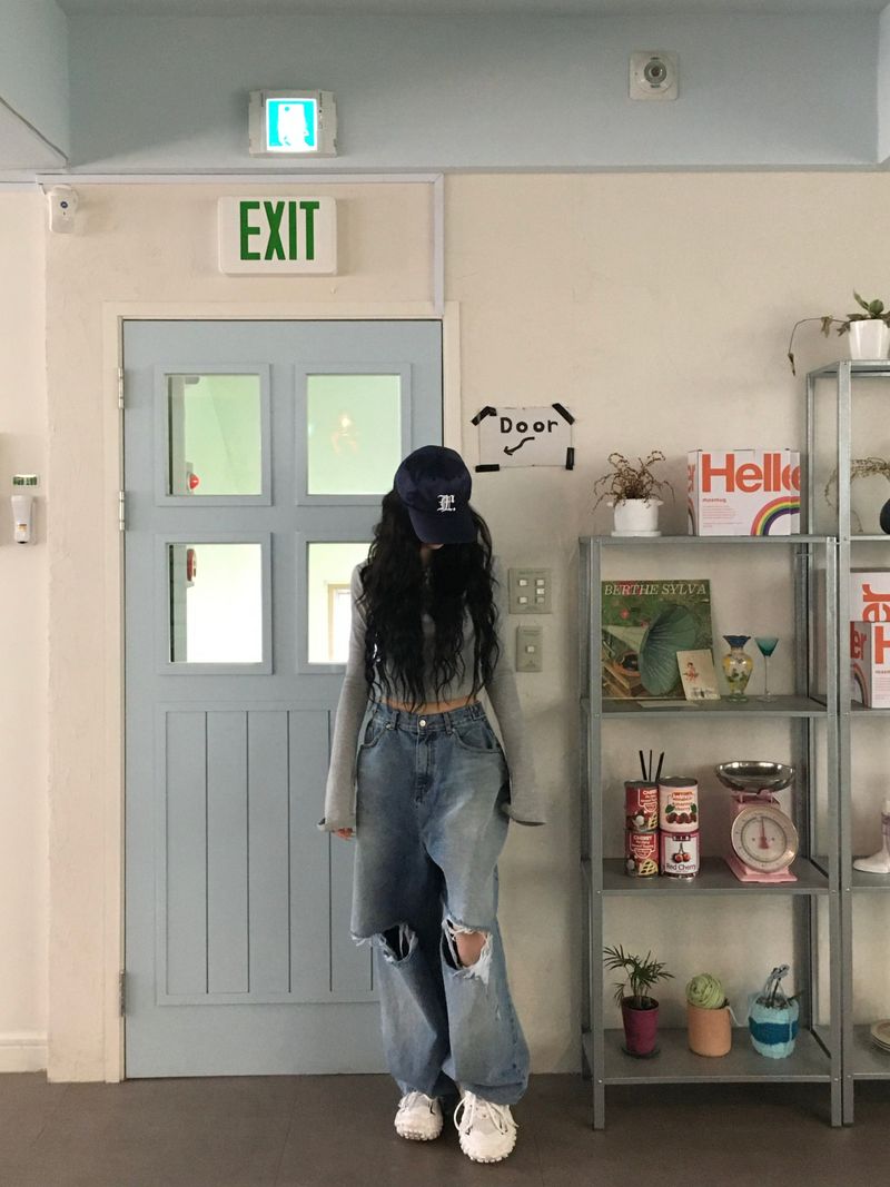 Gray shoulder crop hoodie