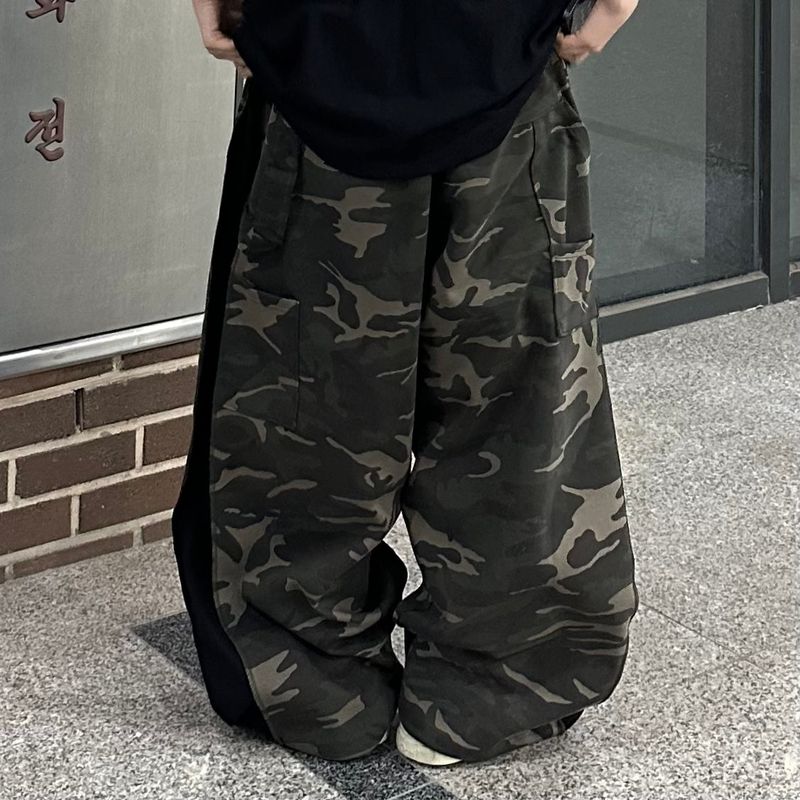 PEARCLAN(ペアクラン)の「camo carpenter sweatpants(Pants)」