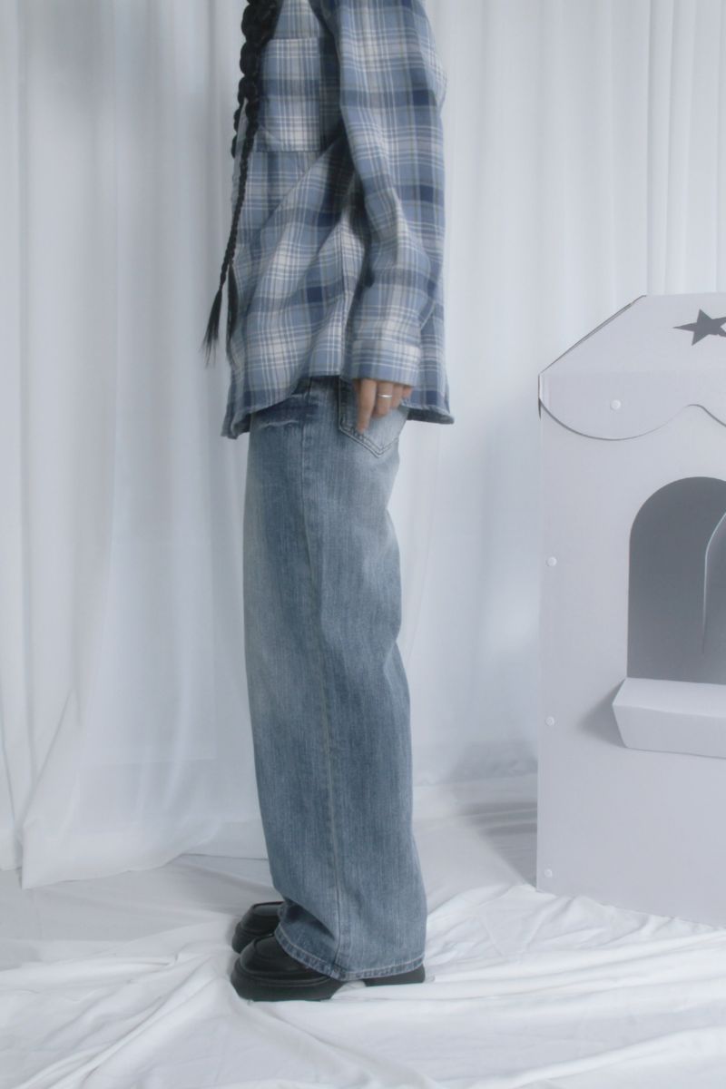 Studded denim pants