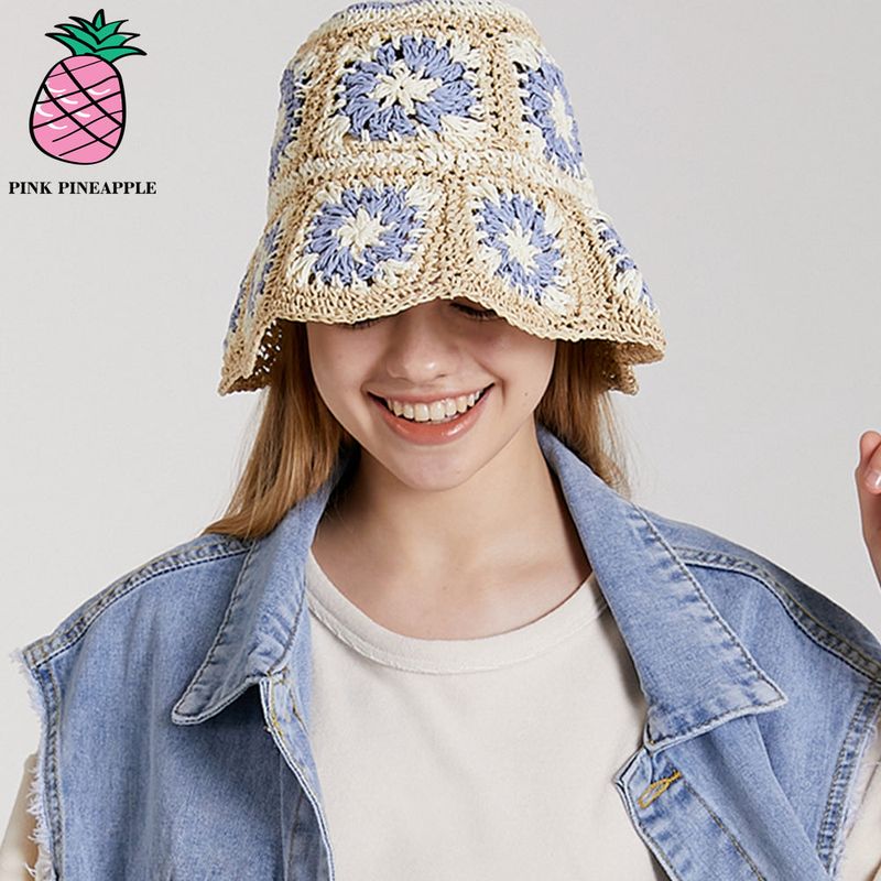 FLOWER KNITTING BUCKET HAT