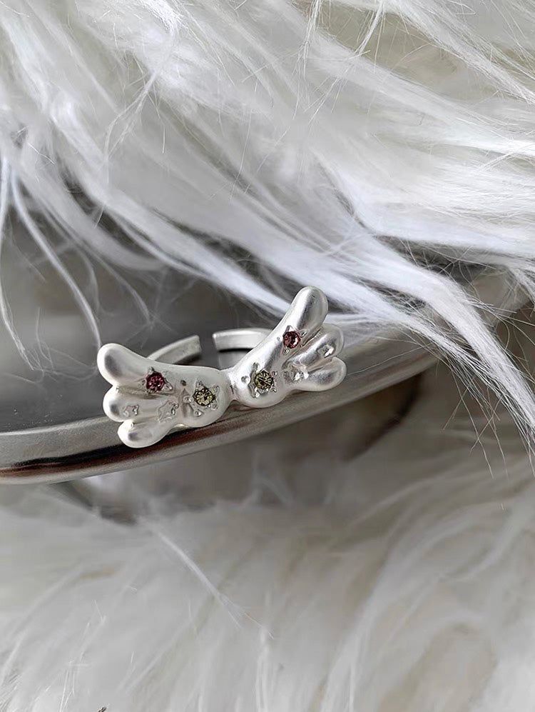 Matt silver bold wings ring