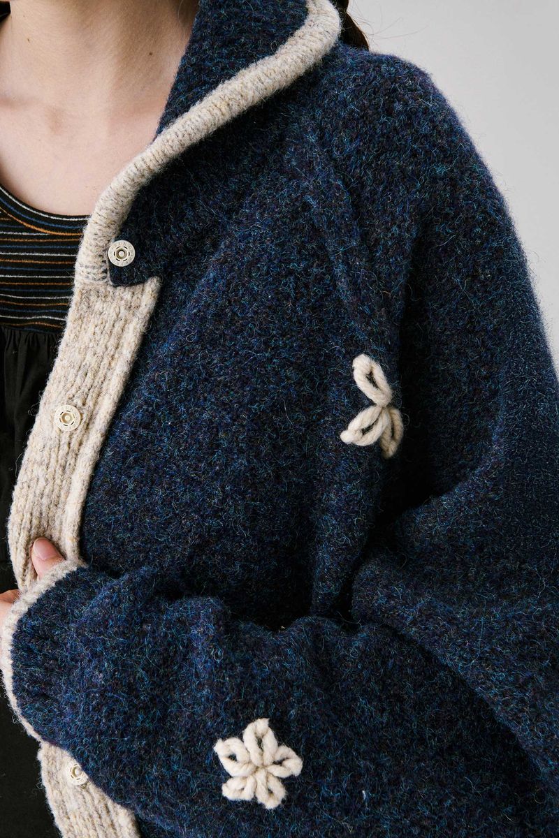 Flower Color Knit Cardigan [Navy]