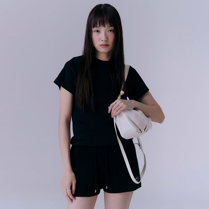 90's scallop stitch neck t-shirt (BLACK)