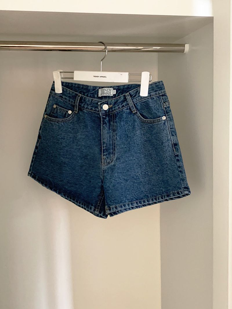 [MADE] Delrose Denim Shorts