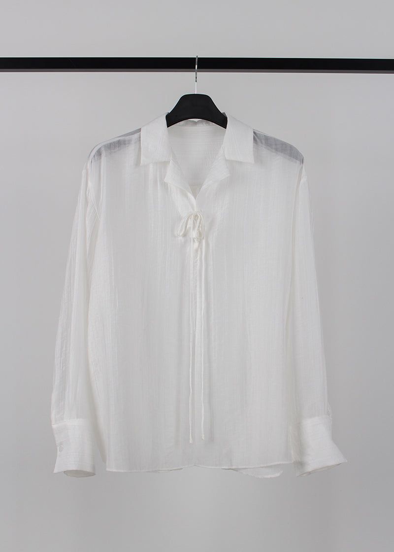 EYELET BLOUSE