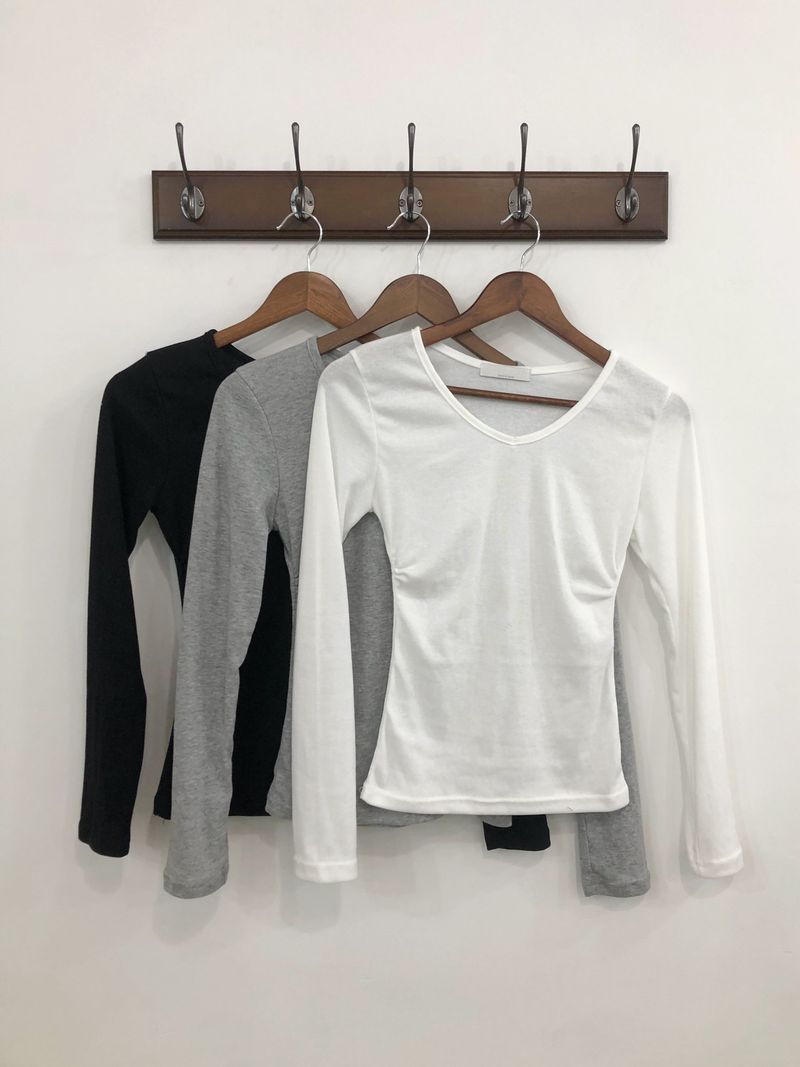 Slim Shirring V-Neck T