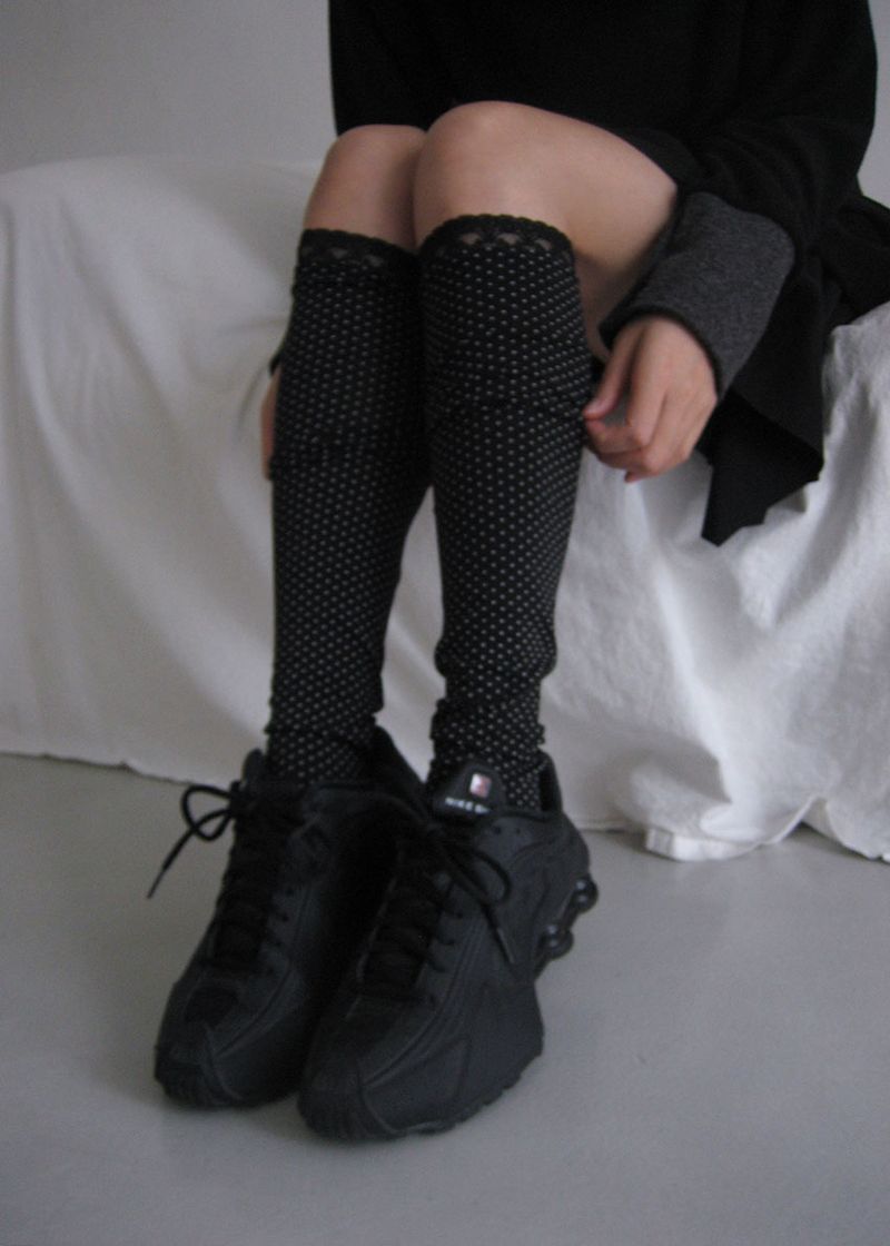 DOT LACE LEG WARMER