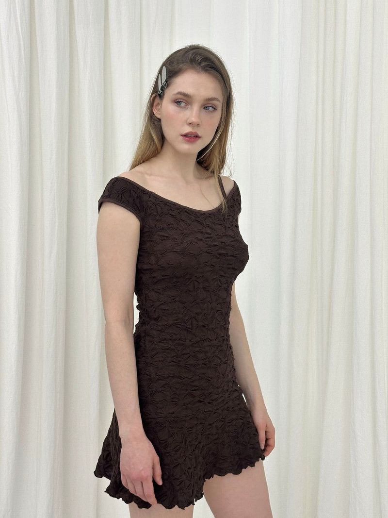ONE-SHOULDER WRINKLE DRESS / WHITE