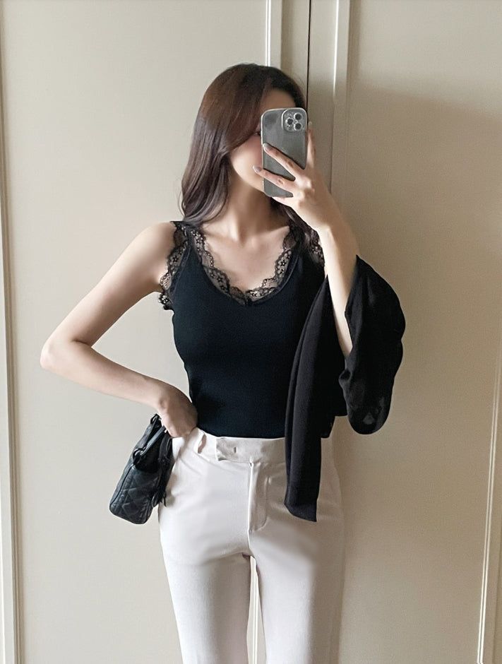 iam mari（アイアム マリ）の「Mito V-neck Lace Sleeveless（Tops）」