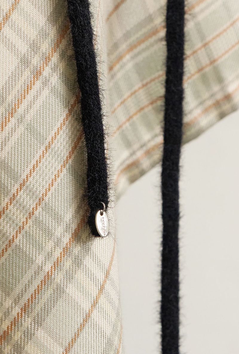 string knit scarf - black