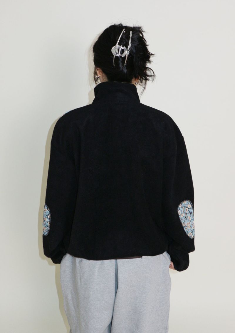 ファムフラワーパターンキルティングフリース長袖Tシャツ (Button Detail)
