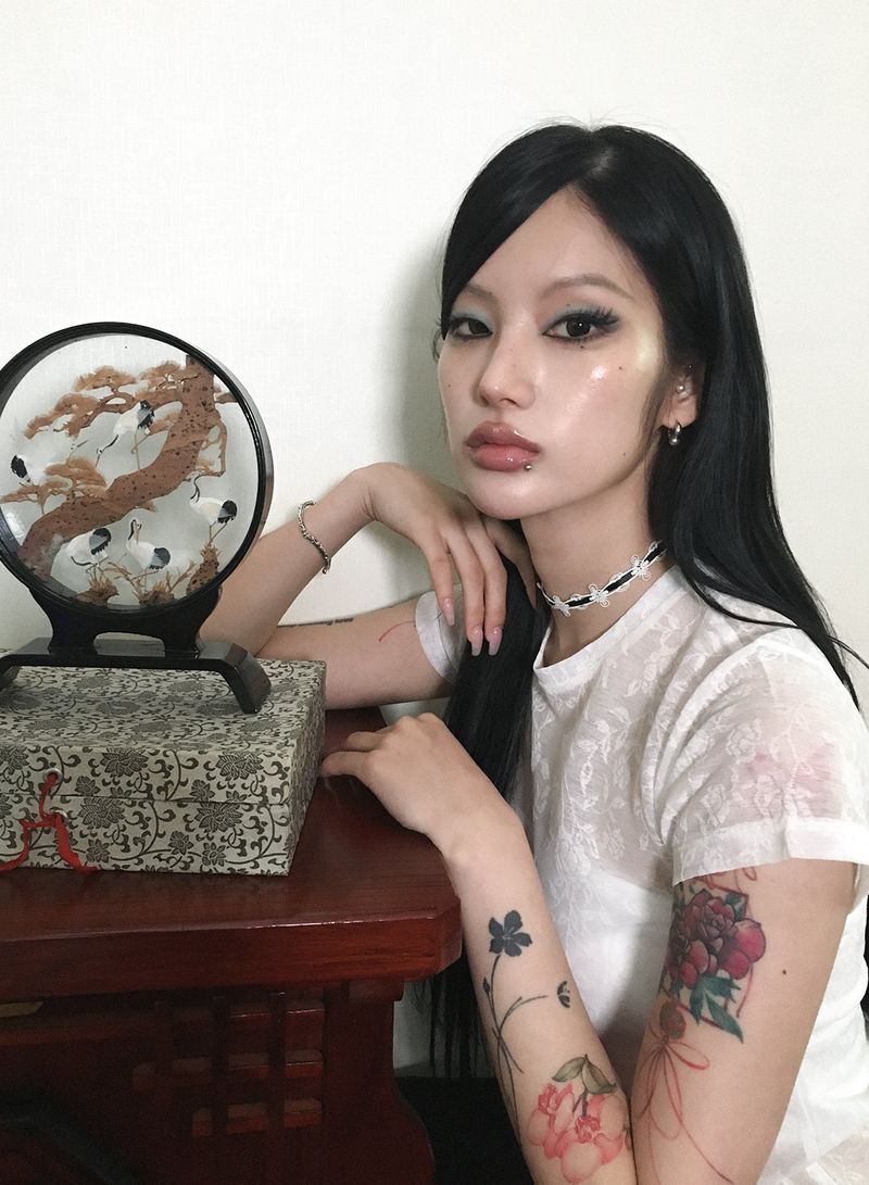 Me愛 - Mowol (暮月) choker (Black/White)