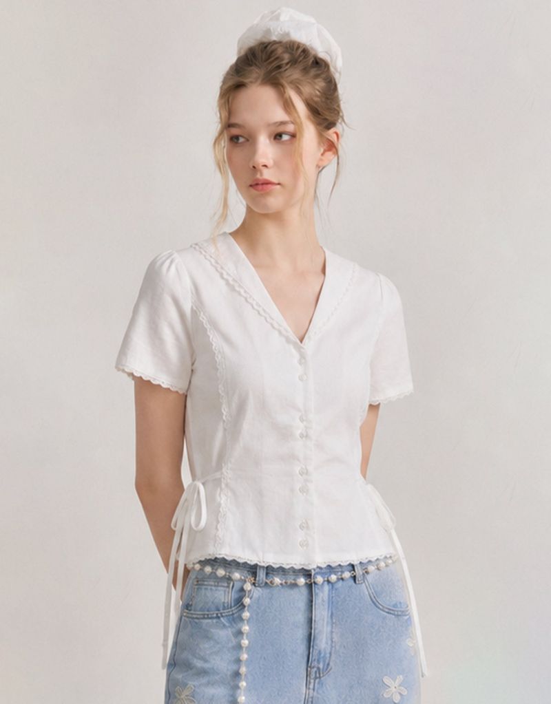 TWEEDY-A（ツウィーディア）の「Vivielle Lace Ribbon Shirring V-Neck Blouse White（Tops）」