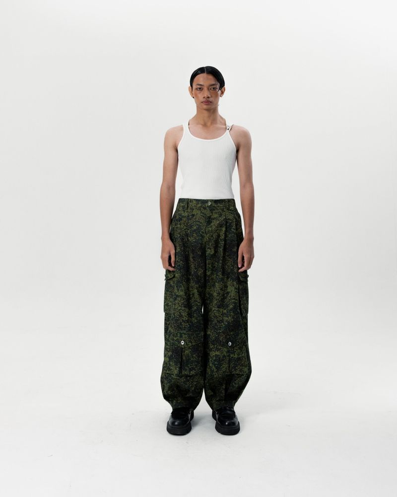 Blanc Studio(ブラン スタジオ)の「BALLOON CARGO PANTS - CAMO (Pants)」