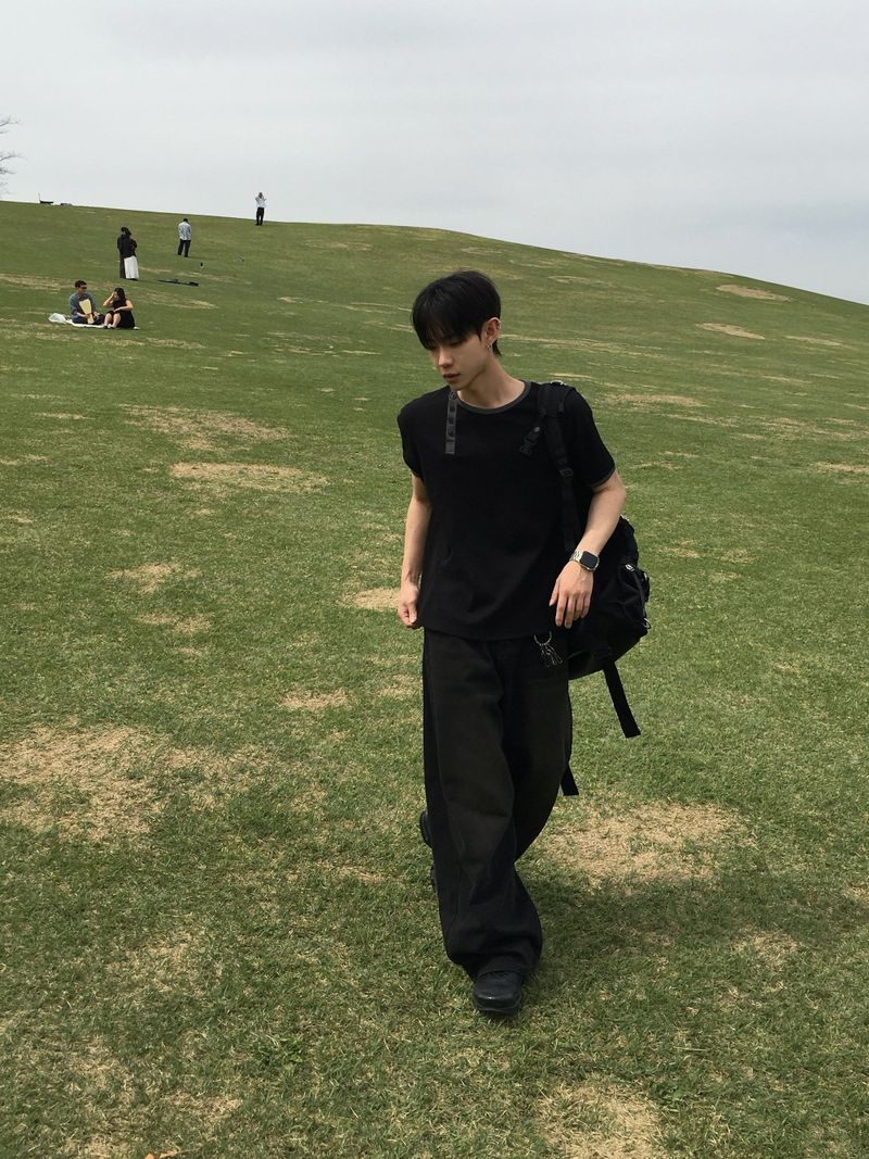 シエルブラックチンウォッシュ加工デニムパンツ