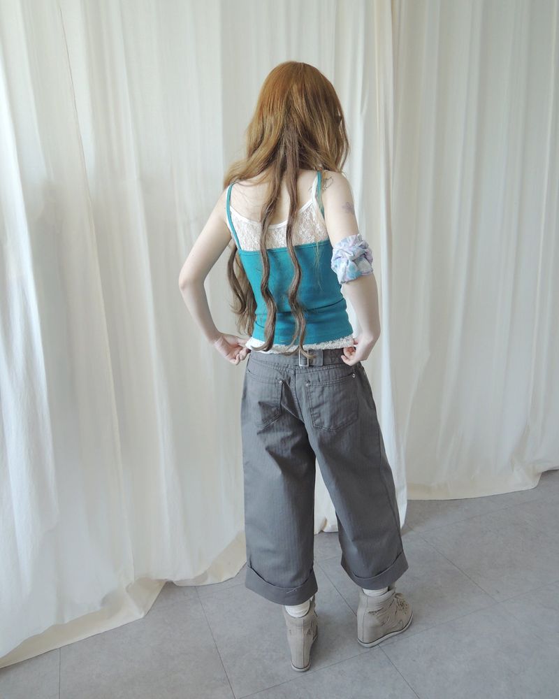 NUPHLO（ニューフロー）の「HERRINGBONE ROLL-UP BUCKLE PANTS（Pants）」