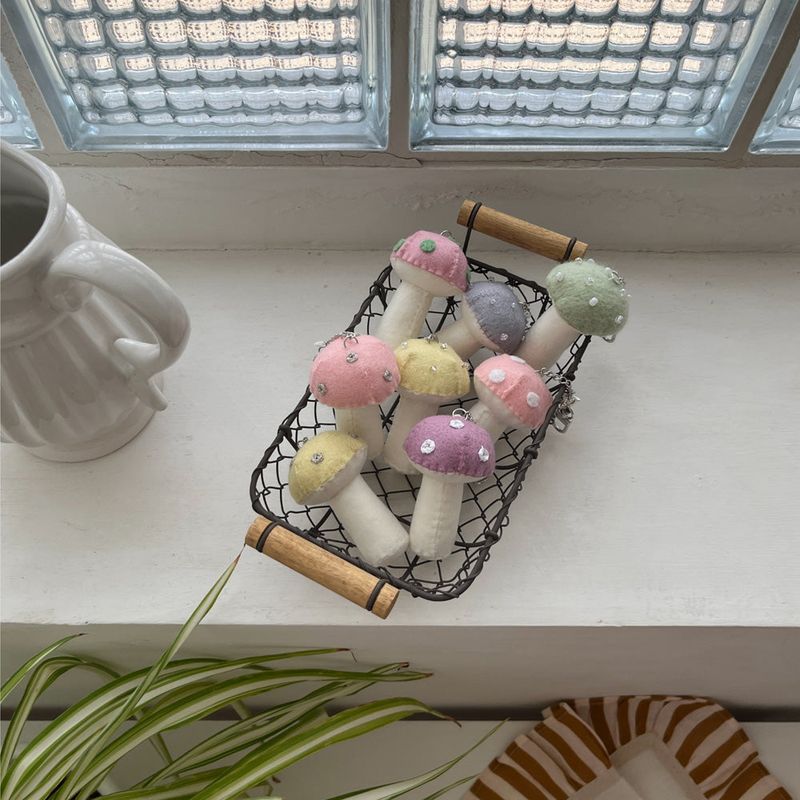 [soft keyring] shining mushroom (pink)