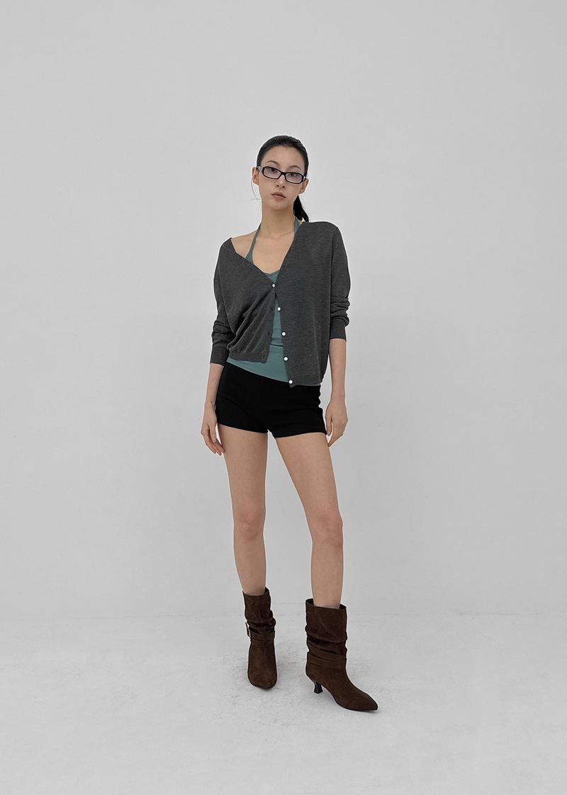 [MADE] Rosa Deep V-Neck Long Sleeve Tee