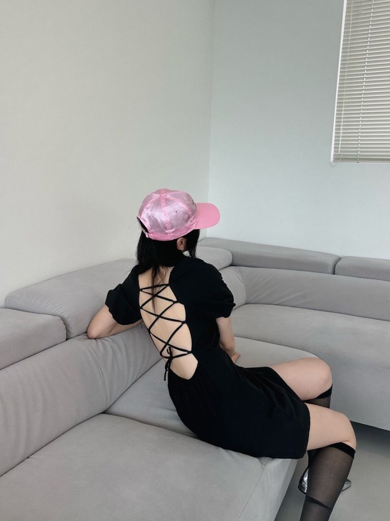 back strap ribbon dress