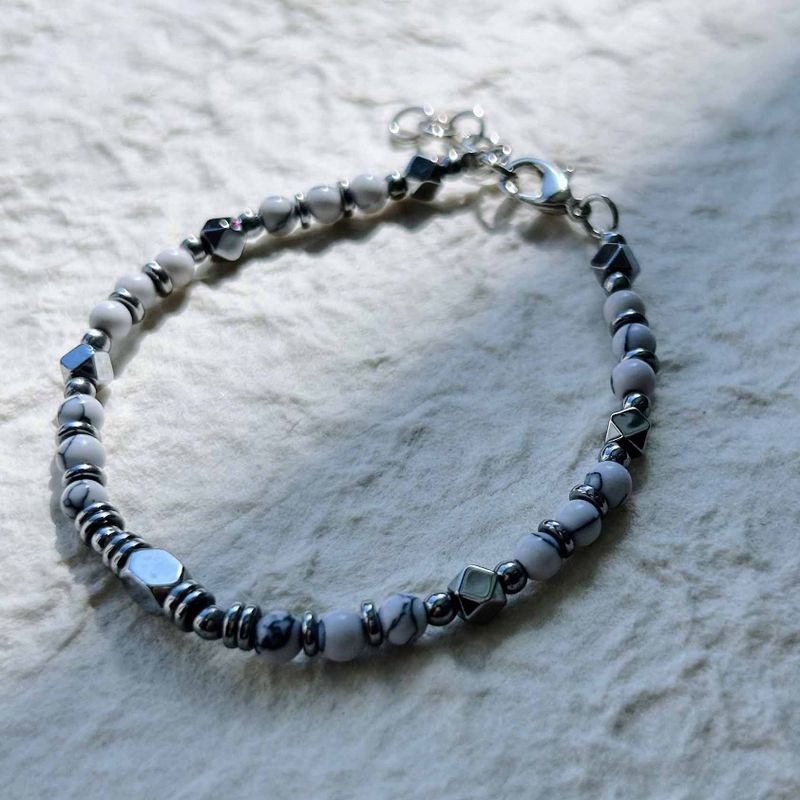 Geometric Void Bracelate