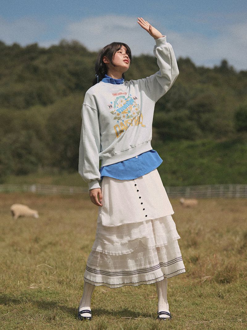 DaisyHill Sweatshirt (Light Blue)