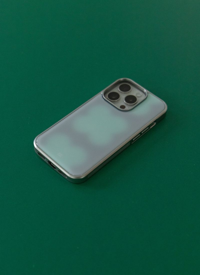 hazy clover (grey)