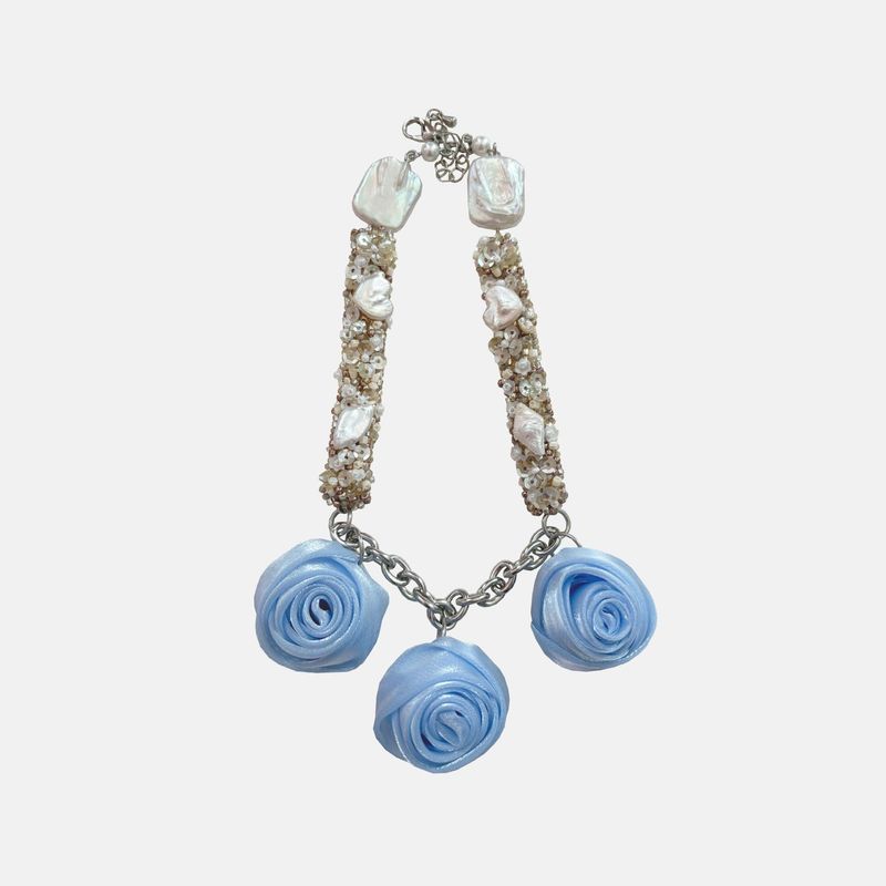 jujustudio（ジュジュスタジオ）の「ローズ（アクセサリー）」