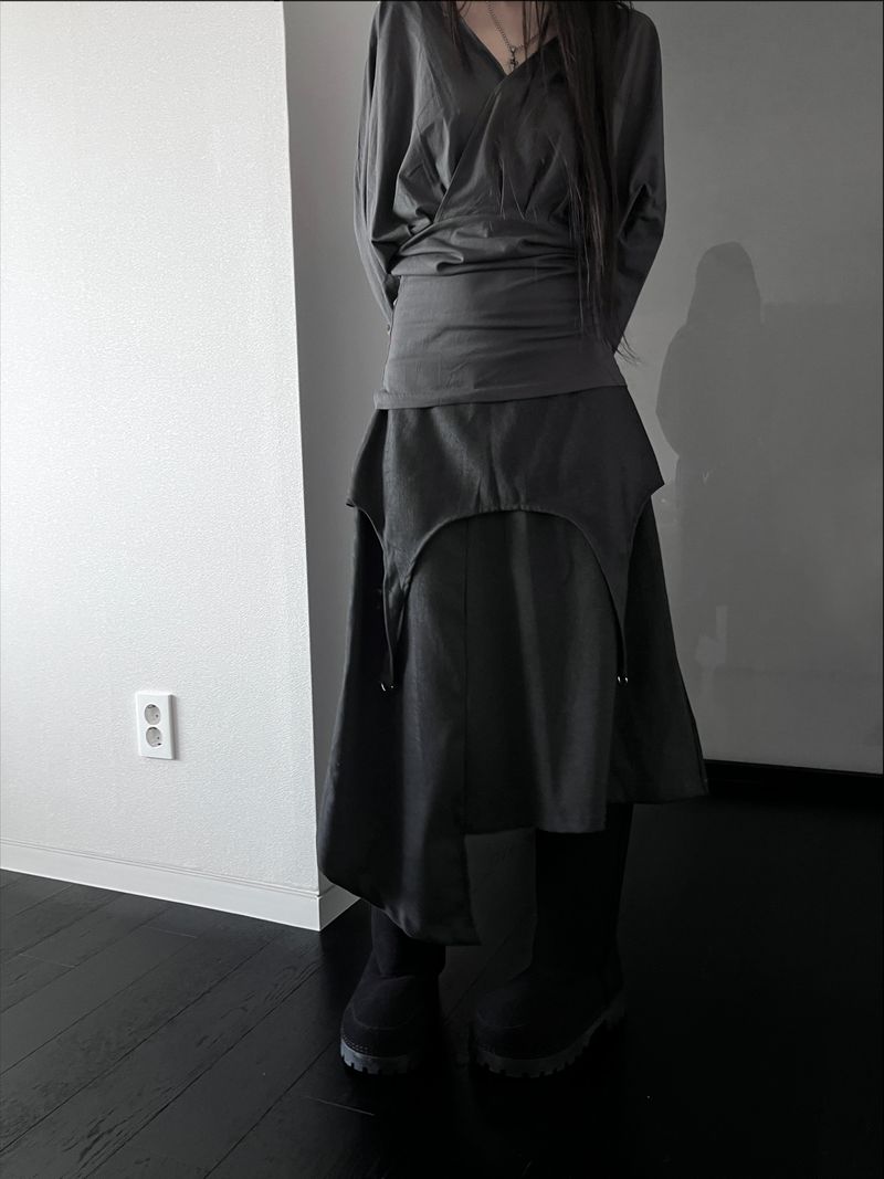 dust D-ring asym midi skirt (2color)