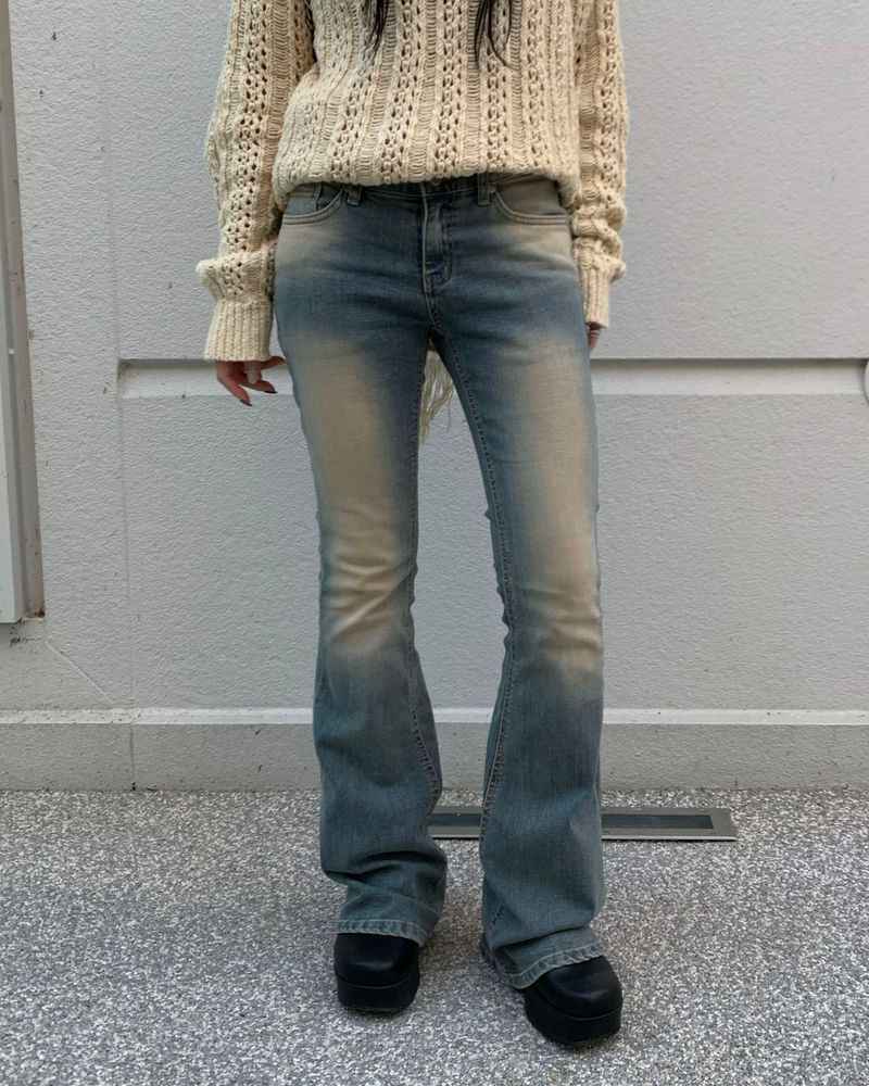 Spot low denim boots cut pants