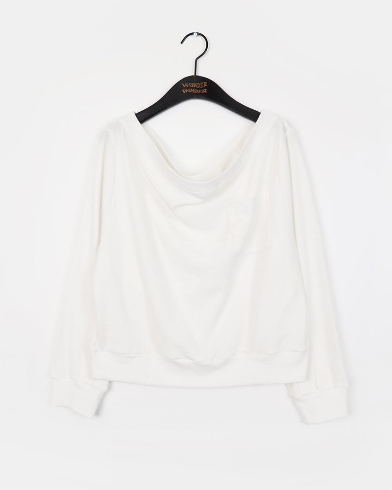 Kento waffle pocket off-shoulder sweatshirt