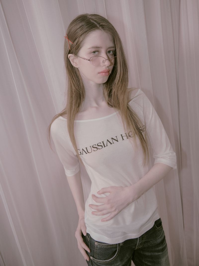 Gaussian Slim T White
