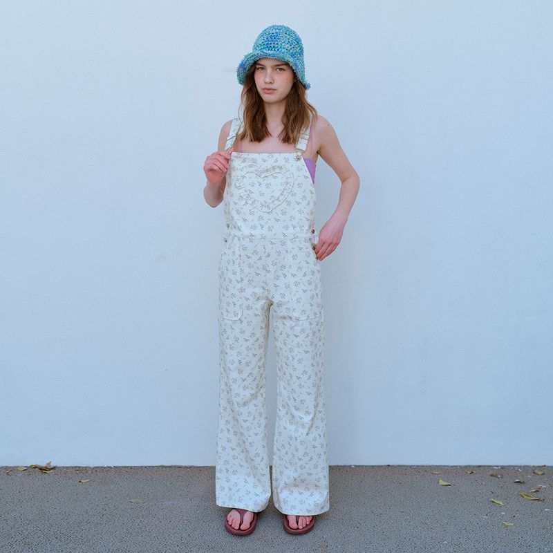 BUTTERFLY KNIT BUCKET HAT