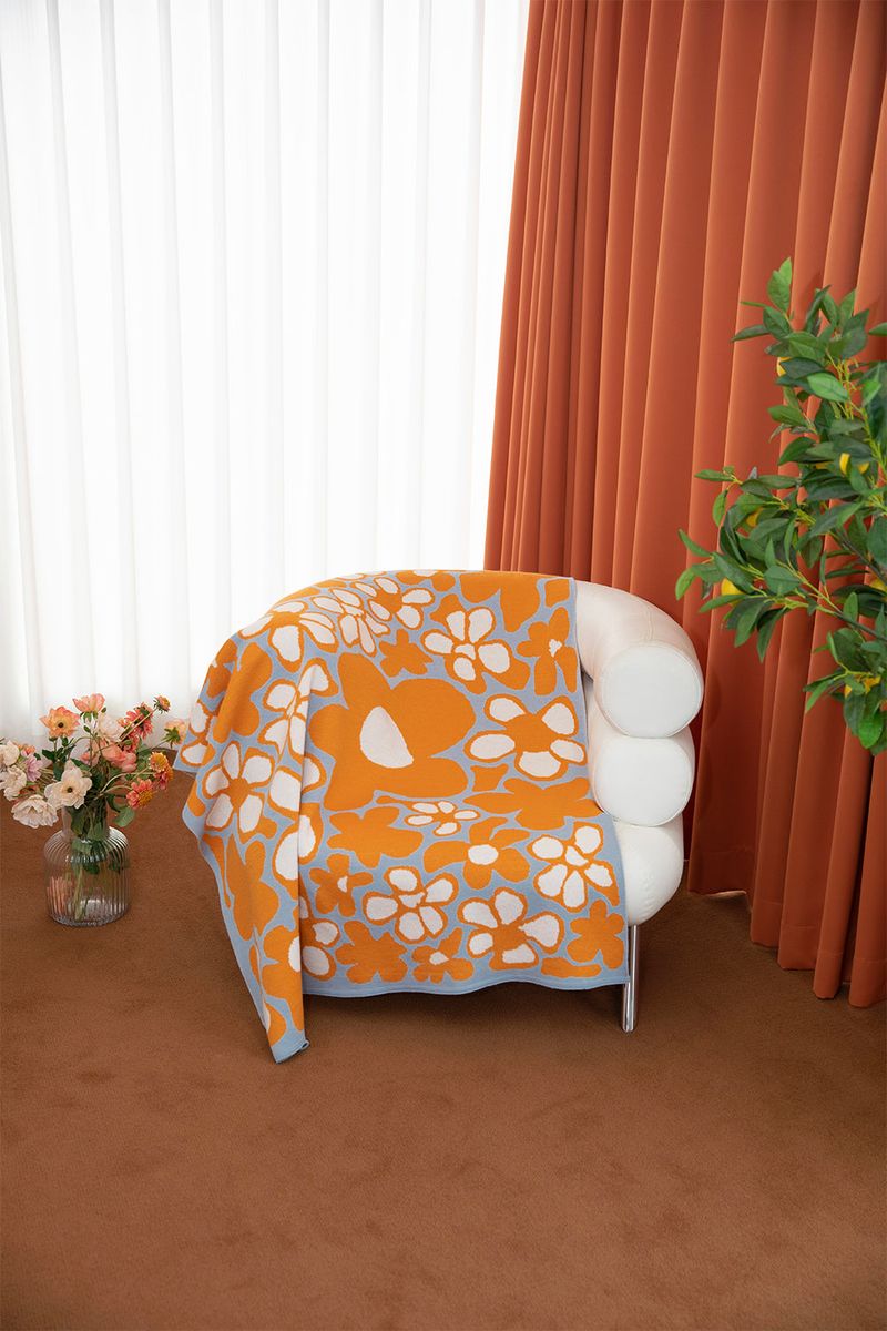FLOWER PATTERN BLANKET