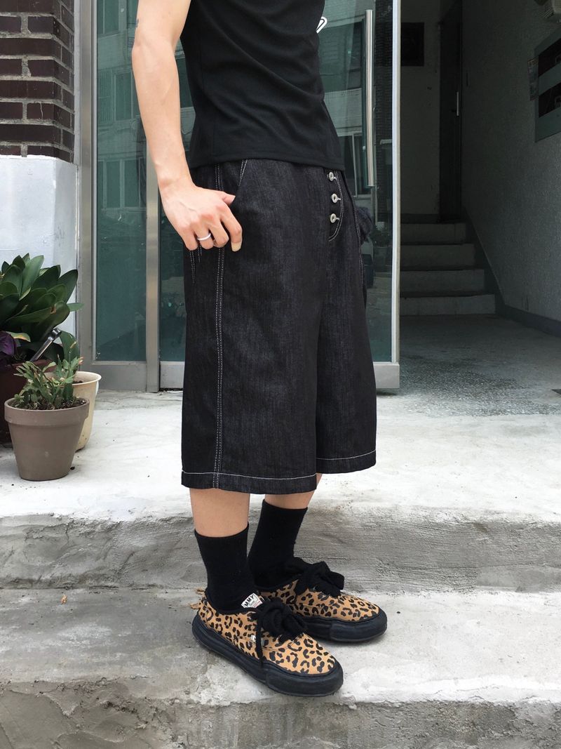 Jane Rop Non-Fade Bermuda Denim Pants 2C