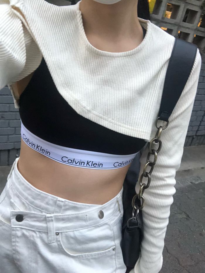 onthenextpage（オンザネクストページ）の「Bolero Crop T-shirt（Tops）」