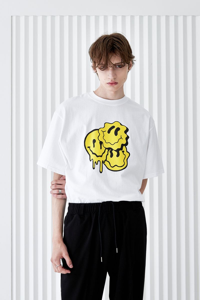 S SY(エスエスワイ)の「MELTING SMILE T-SHIRT WHITE(Tops)」