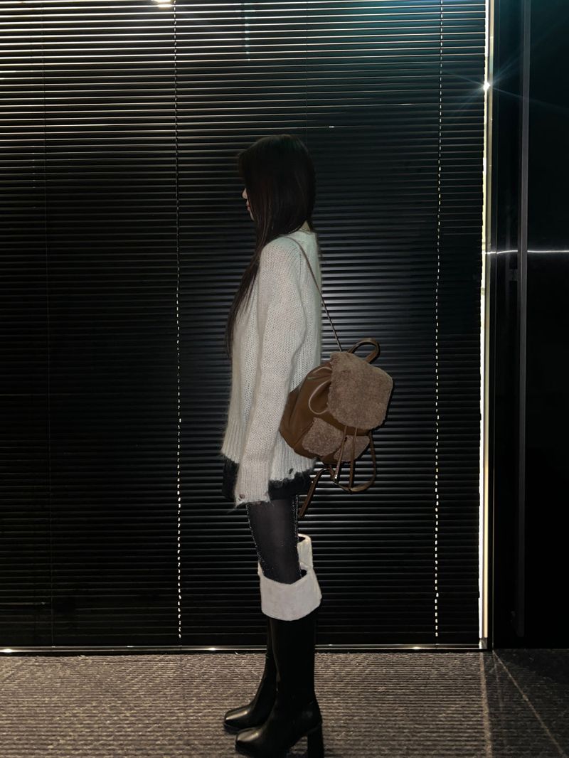 Square toe mink fur long boots (2 Color)