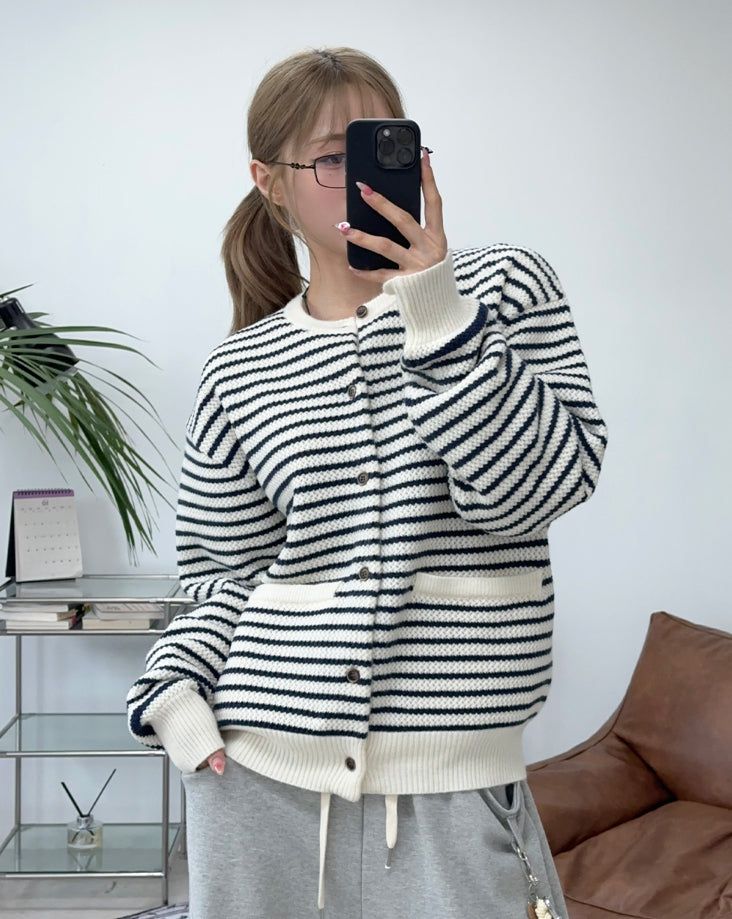 SATIIIZ(サティーズ)の「Laber Waffle Stripe Cardigan(Tops)」