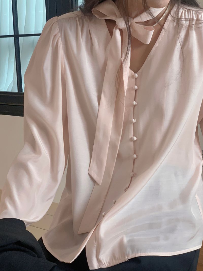 silk ribbon tie blouse