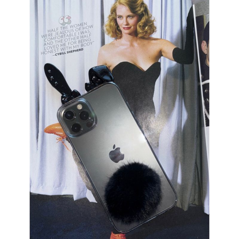 Naughty Bunny Case (black)